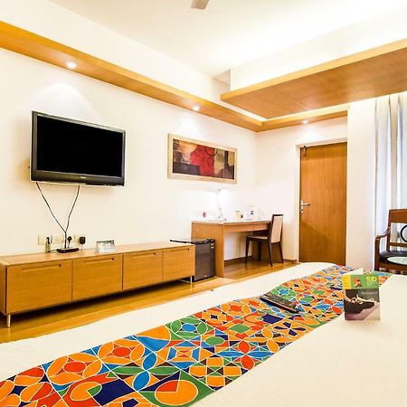 Fabhotel Raj Darbar Gurgaon Extérieur photo